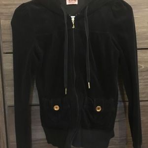 Black zipper sweater